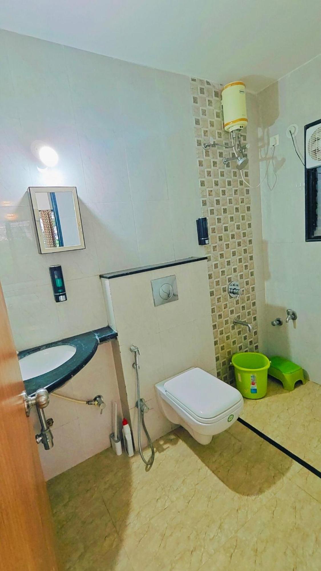 Apartment Bamboo Vibrant 2bhk Nr Jupiter Hsp *