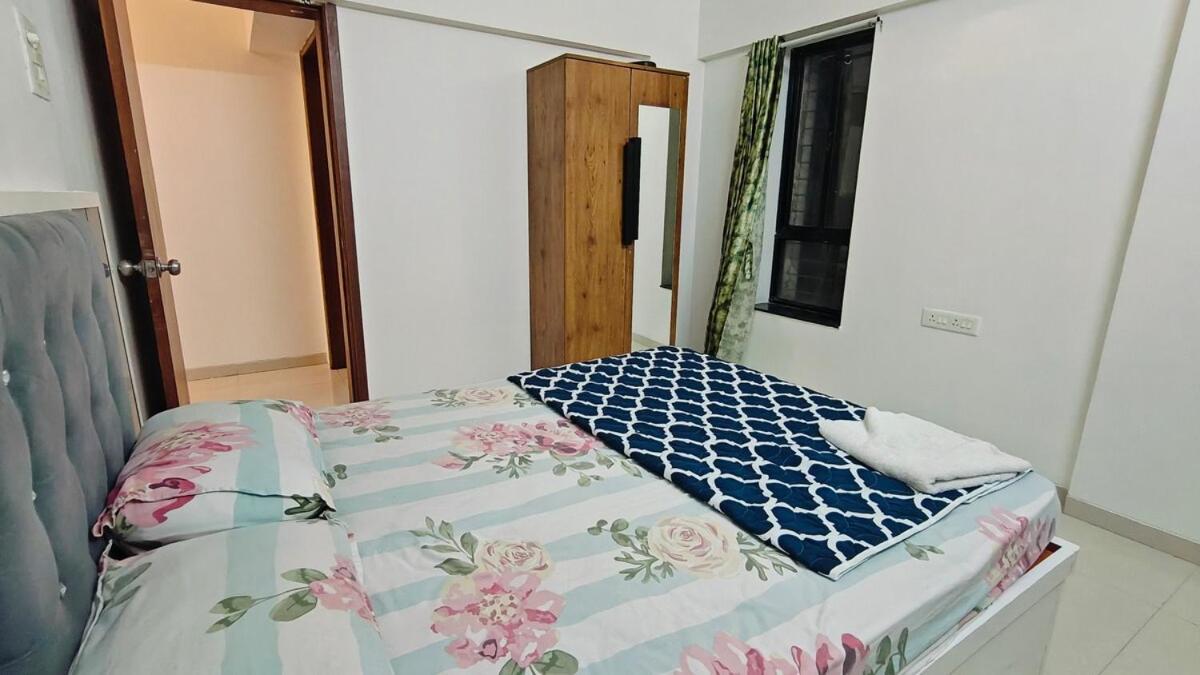 Bamboo Vibrant 2bhk Nr Jupiter Hsp Pune